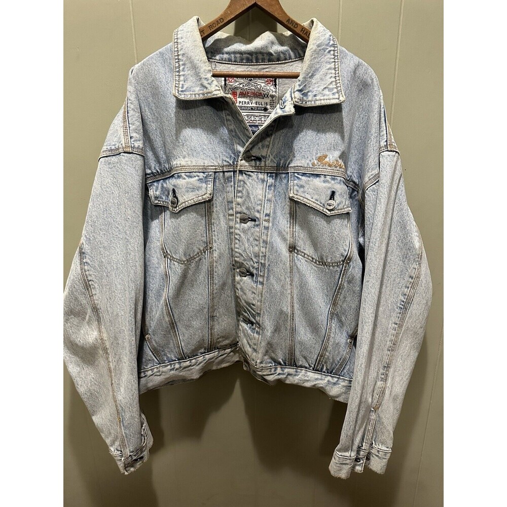 VTG America Perry Ellis Light Wash Button Up Oversized Denim Jean Jacket Size XL